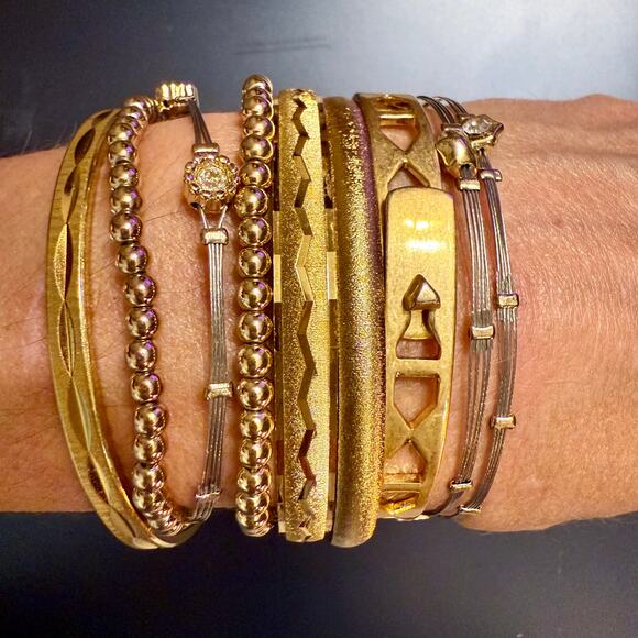 Stunning Set of Bright Rhinestone Beaded Gold Tone Bangles - Picture 1 of 8